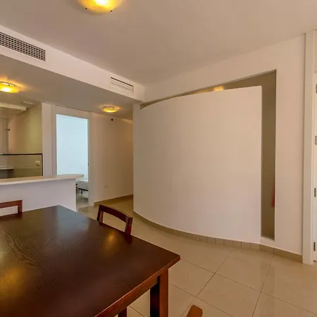 Bennecke Bosque Apartment Orihuela